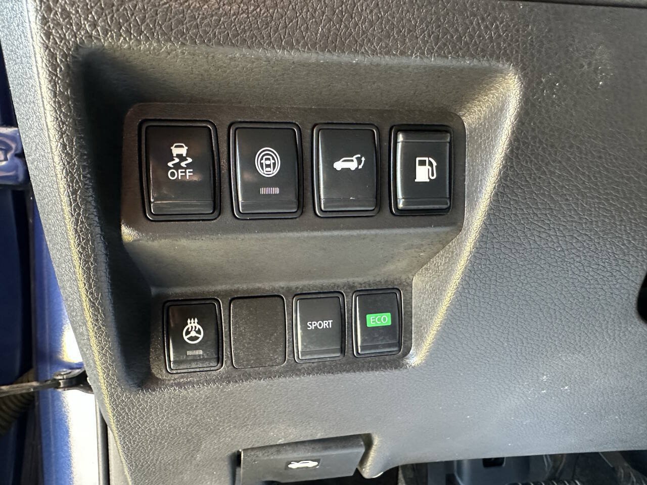 Used 2018 Nissan Rogue SL w/ Premium Package FWD image 11