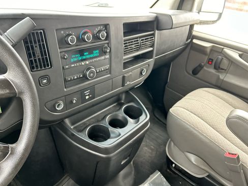 Used 2015 GMC Savana 3500 3500 Van 139 image 19