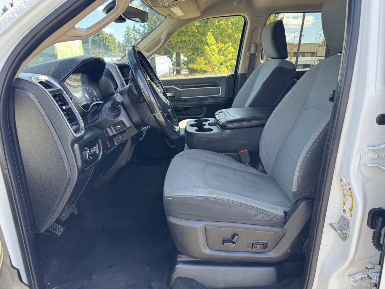 Used 2020 RAM 2500 Big Horn w/ Level 1 Equipment Group AWD/4WD image 12