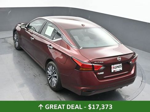 Used 2023 Nissan Altima 2.5 SV FWD image 43