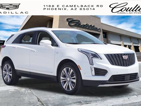 Used 2024 Cadillac XT5 Premium Luxury w/ Technology Package FWD image 4