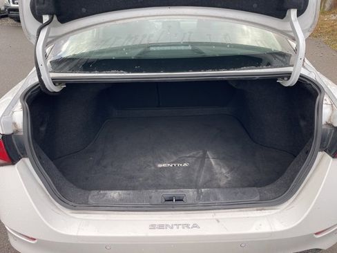 Used 2022 Nissan Sentra SV image 12