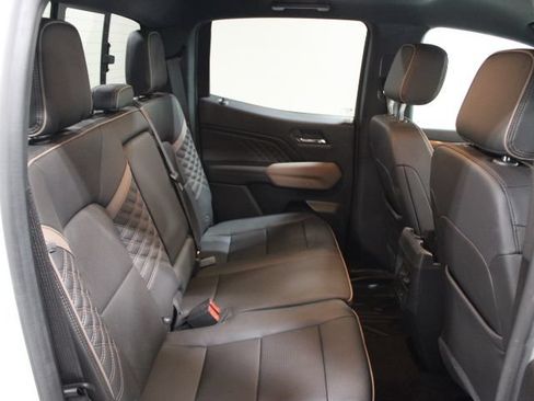Used 2023 GMC Canyon Denali AWD/4WD image 29