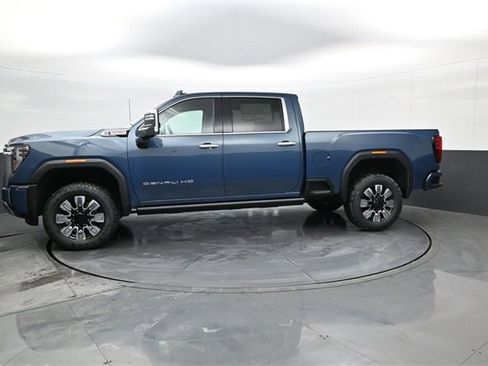 New 2026 GMC Sierra 3500 Denali w/ Denali Reserve Package image 8