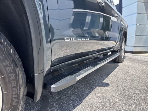 Used 2019 GMC Sierra 1500 SLT w/ SLT Premium Package AWD/4WD image 10