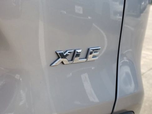 Used 2023 Toyota RAV4 XLE FWD image 6