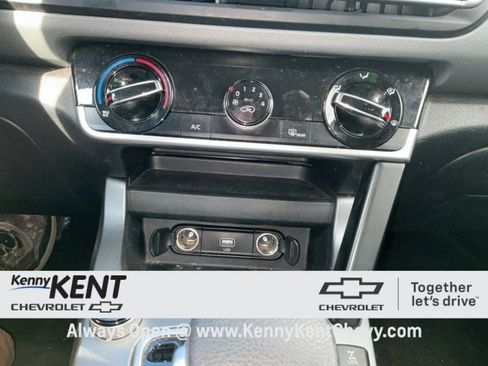 Used 2023 Kia Seltos LX image 23