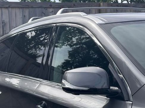Used 2019 INFINITI QX60 Luxe w/ Sensory Package AWD/4WD image 3