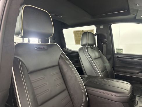 Used 2023 GMC Sierra 1500 AT4X image 29