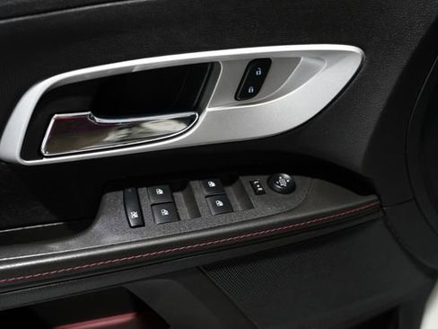 Used 2014 Chevrolet Equinox LT image 12