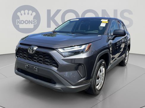Used 2025 Toyota RAV4 LE AWD/4WD image 1