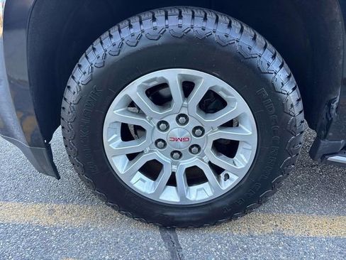 Used 2020 GMC Yukon SLT w/ Open Road Package image 8