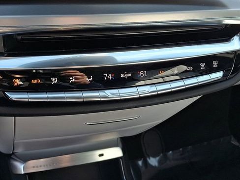 Used 2024 Cadillac Lyriq Luxury image 20