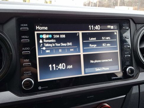 Used 2020 Toyota Tacoma TRD Off-Road image 16