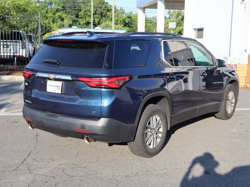 Used 2023 Chevrolet Traverse LT FWD image 10