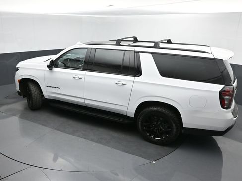 Used 2023 Chevrolet Suburban RST w/ Luxury Package AWD/4WD image 41