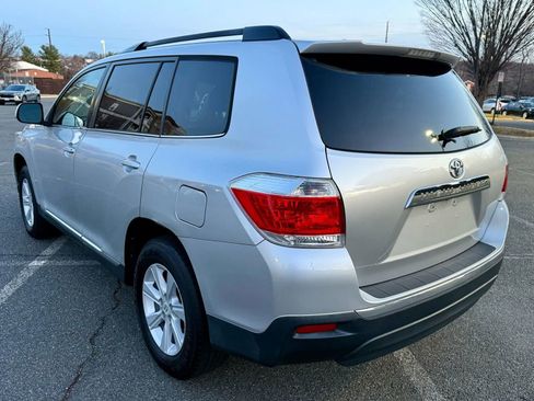 Used 2012 Toyota Highlander SE image 8