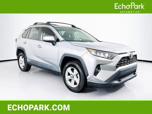 Used 2021 Toyota RAV4 XLE image 1