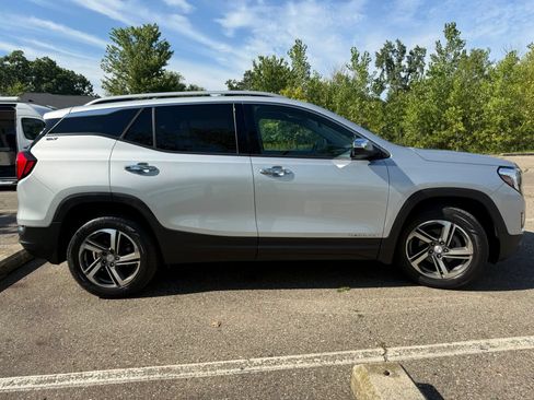 Used 2019 GMC Terrain SLT AWD/4WD image 4