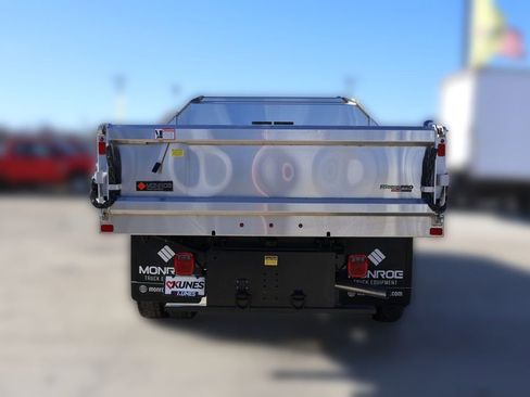 New 2024 Ford F550 4x4 Regular Cab Super Duty image 6