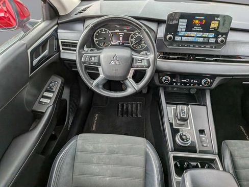 Used 2022 Mitsubishi Outlander SE AWD/4WD image 18