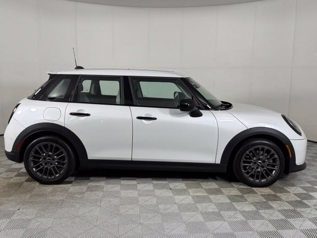 Used 2025 MINI Cooper S FWD image 9