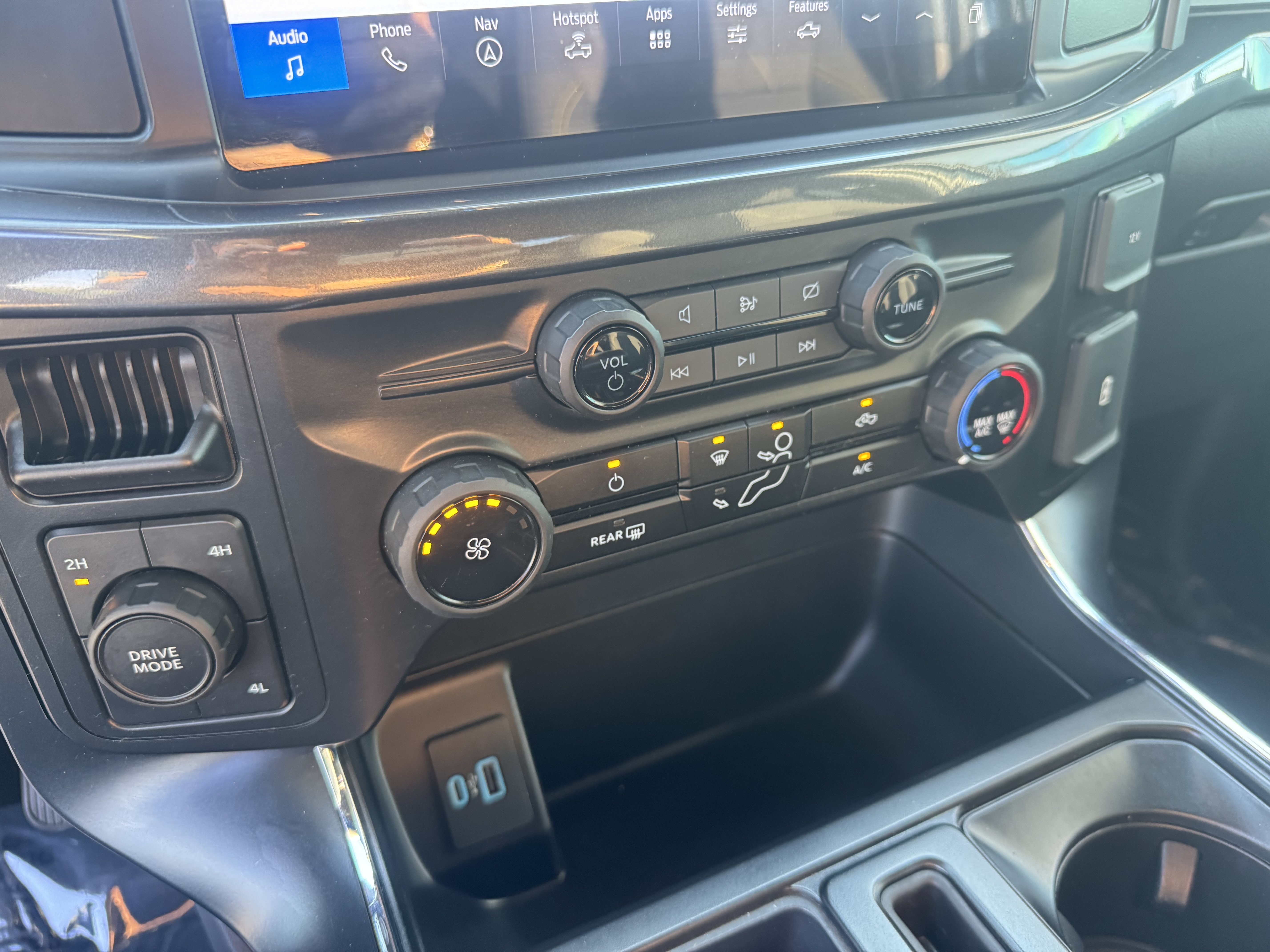Used 2024 Ford F150 STX AWD/4WD image 16