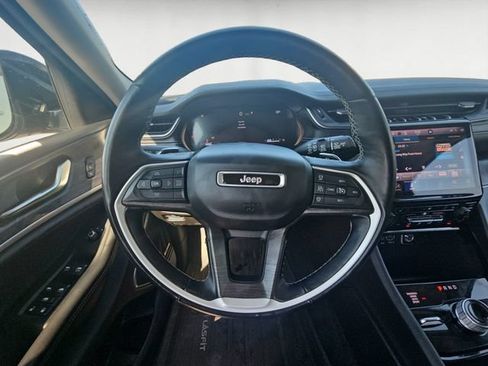 Used 2022 Jeep Grand Cherokee L Limited AWD/4WD image 12