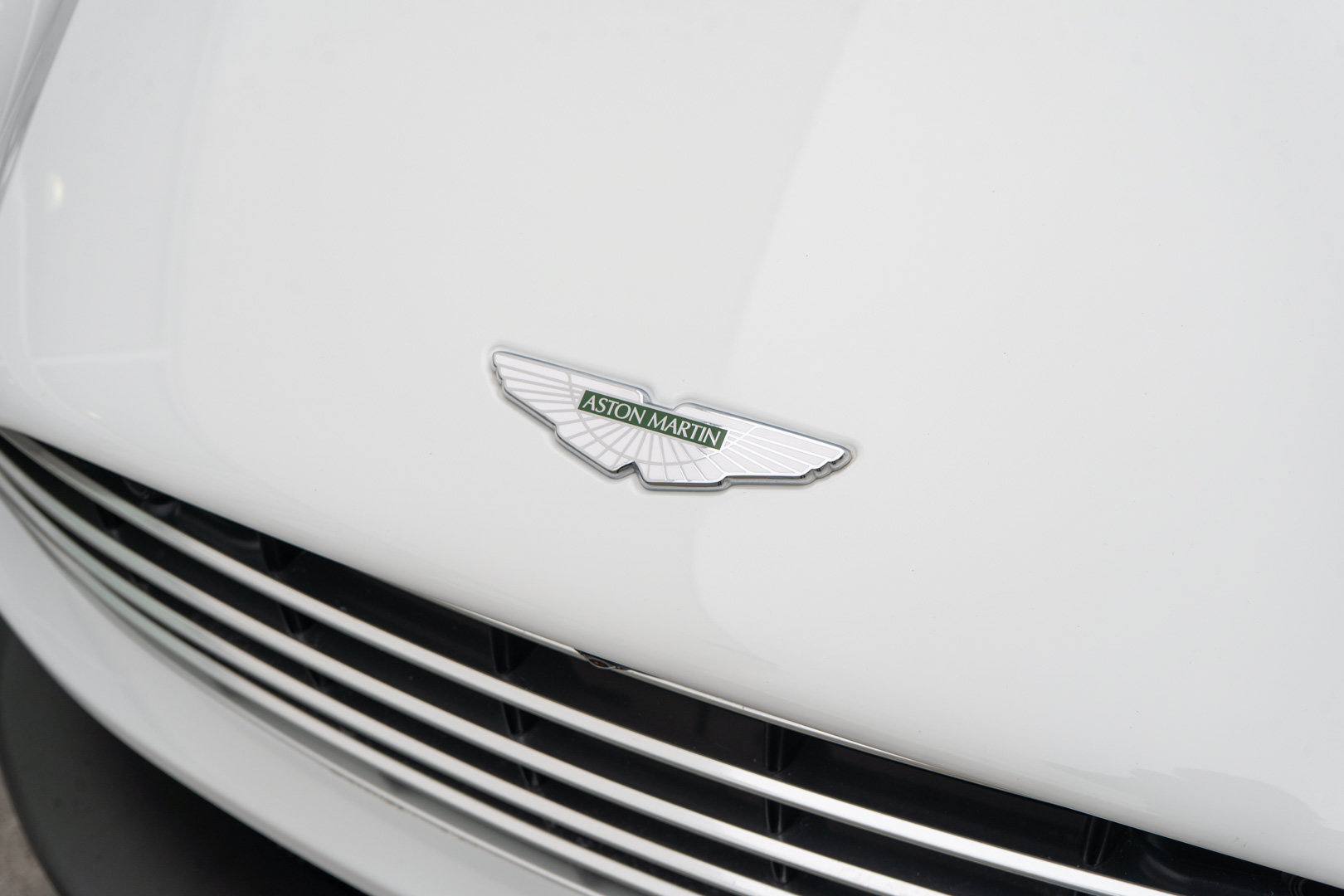 Used 2019 Aston Martin DB11 Coupe RWD image 36