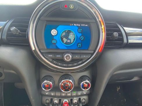 Used 2021 MINI Cooper 2-Door Hardtop FWD image 13
