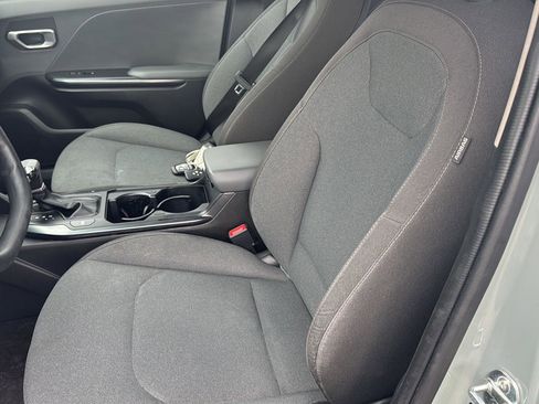 Used 2025 Kia K4 LXS image 13