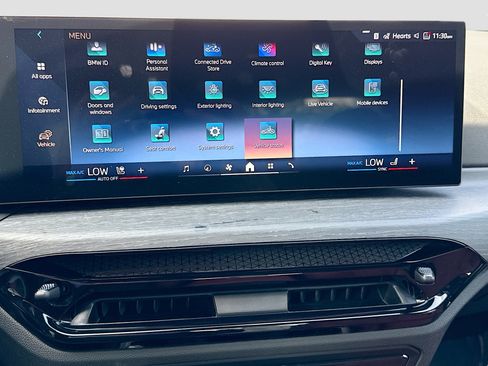 New 2026 BMW 330i Sedan w/ M Sport Package RWD image 30