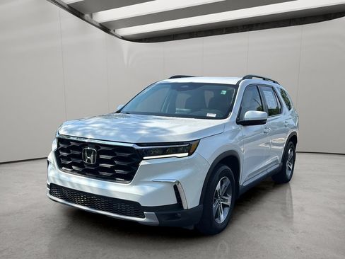 Used 2025 Honda Pilot EX-L image 1