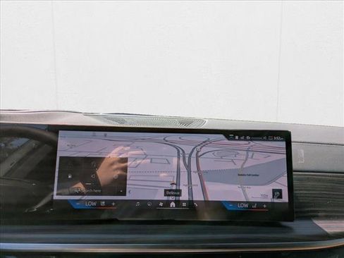 Used 2026 BMW X5 xDrive40i image 13