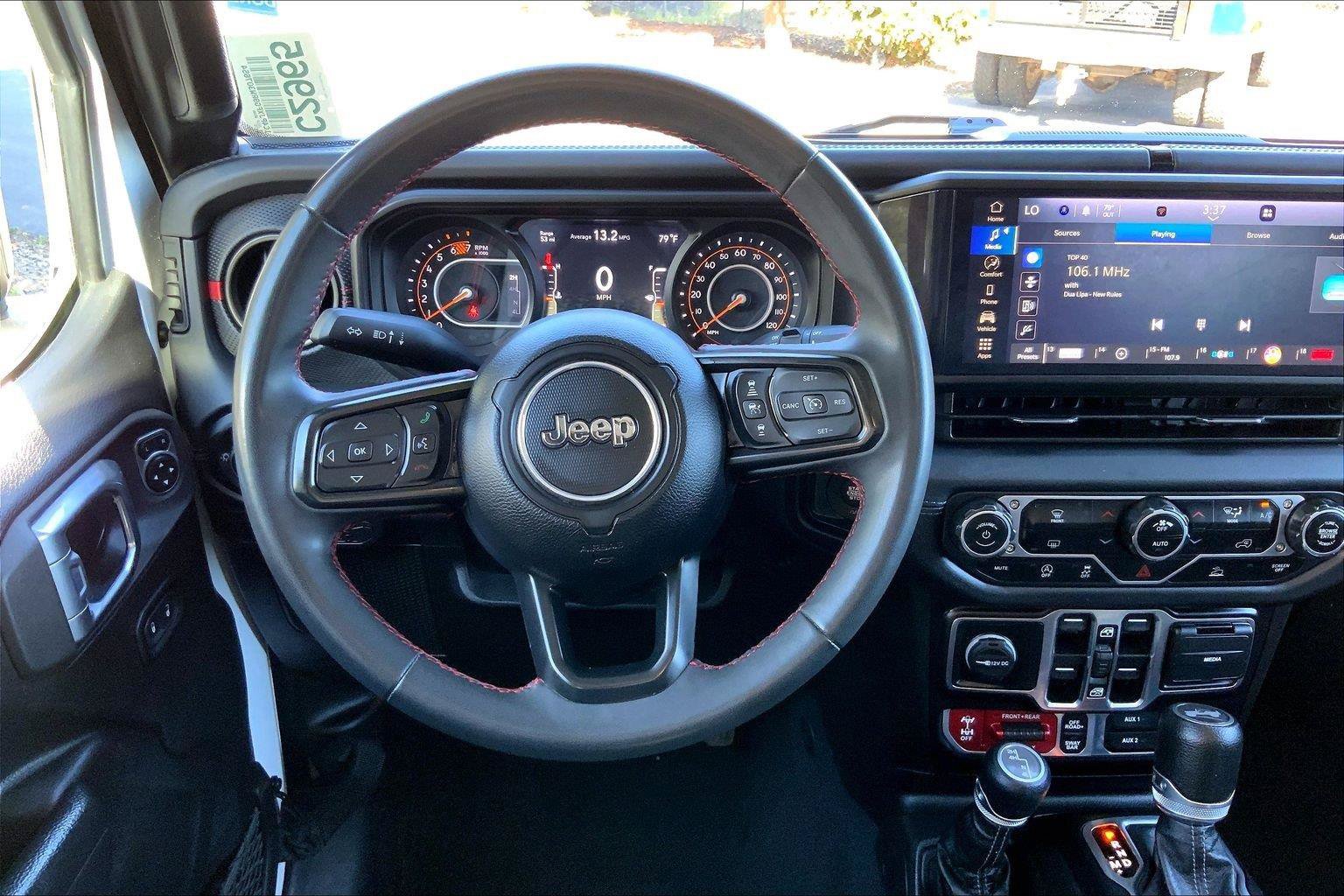 Certified 2024 Jeep Wrangler Unlimited Rubicon AWD/4WD image 5