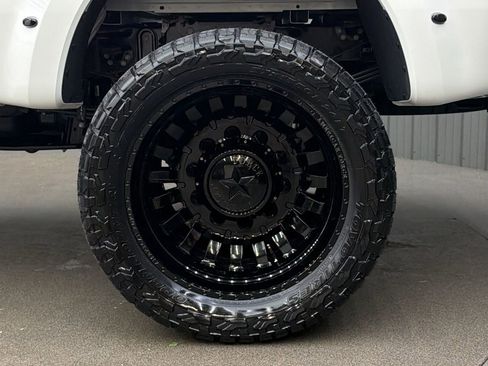 Used 2026 Ford F450 Platinum w/ FX4 Off-Road Package image 12