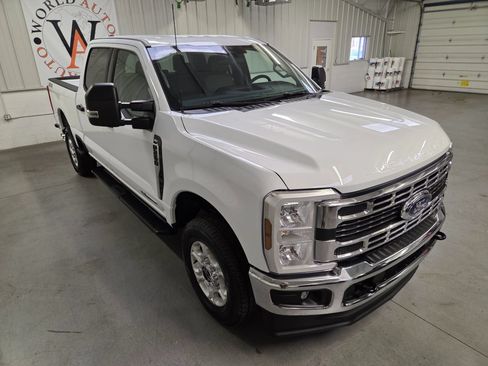 Used 2026 Ford F250 XLT AWD/4WD image 11