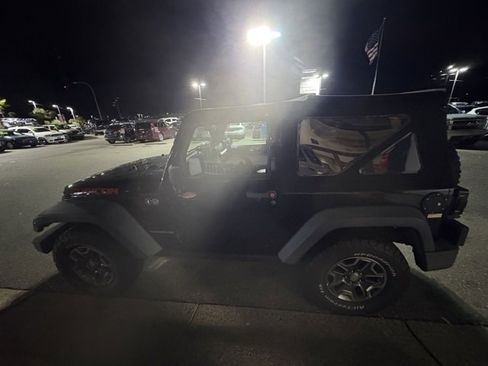 Used 2013 Jeep Wrangler Rubicon w/ PWR Convenience Group image 7