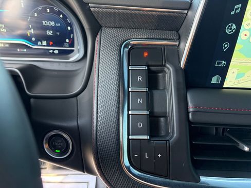 Used 2024 Chevrolet Tahoe RST w/ RST Performance Edition AWD/4WD image 22