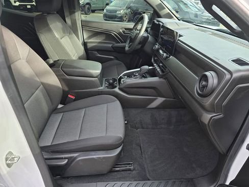 Used 2023 Chevrolet Colorado Trail Boss w/ Technology Package image 13