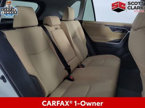 Used 2019 Toyota RAV4 XLE w/ Convenience Package FWD image 15