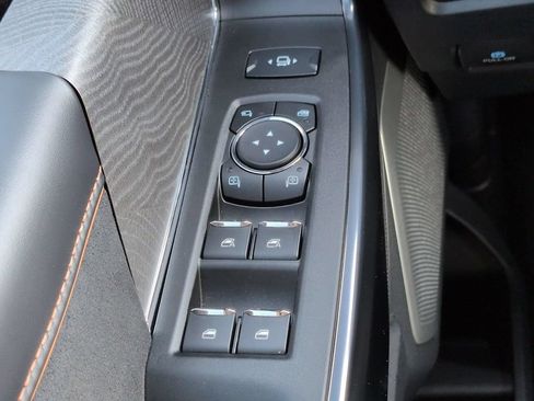 Used 2024 Ford F250 Platinum AWD/4WD image 25