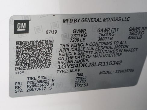 Used 2020 Cadillac Escalade Platinum image 29