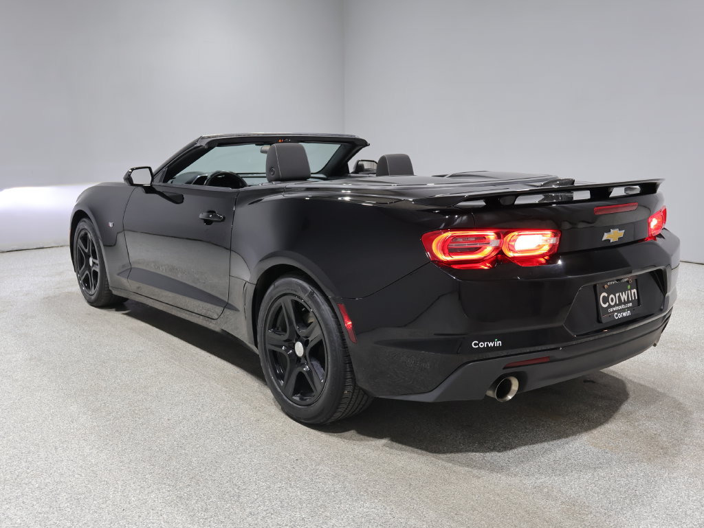 Used 2023 Chevrolet Camaro LT RWD image 13
