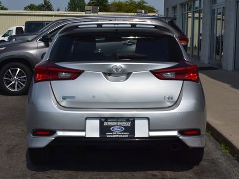 Used 2017 Toyota Corolla iM w/ Carpet Mat Package FWD image 7