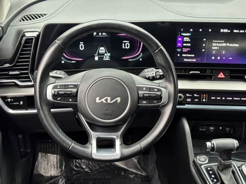 Used 2023 Kia Sportage EX image 17