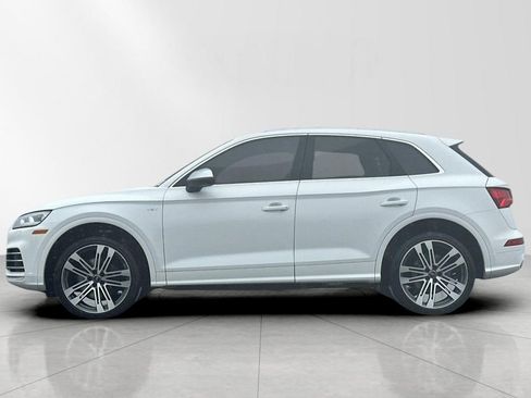 Used 2018 Audi SQ5 Premium Plus w/ Navigation Package image 3