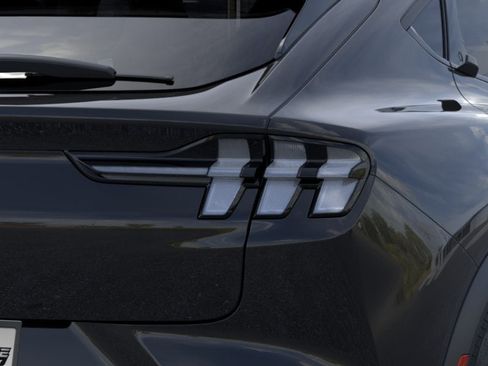 New 2026 Ford Mustang Mach-E Select w/ Interior Protection Package AWD/4WD image 44