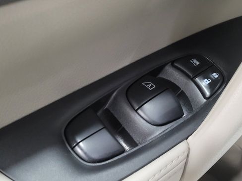 Used 2020 Nissan Rogue Sport SL AWD/4WD image 27