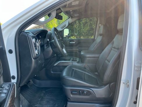 Used 2023 GMC Sierra 3500 Denali image 19